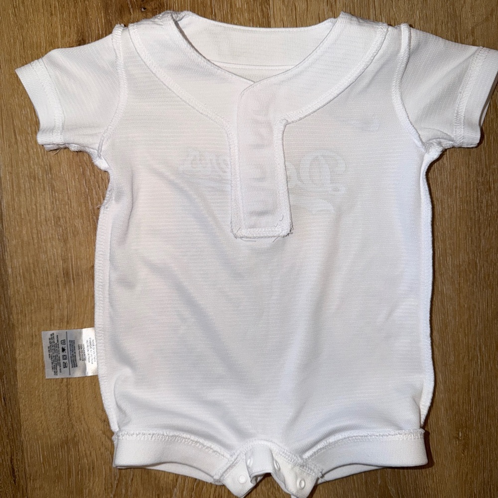 LA Dodgers baby onesie 0-3 months - Picture 5 of 12